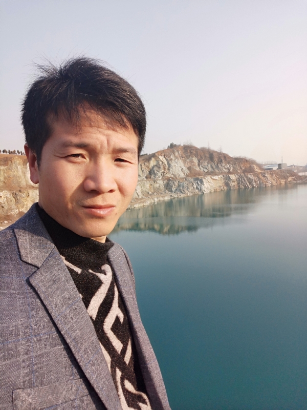 寒夜的第二张照片--长沙残疾人相亲网